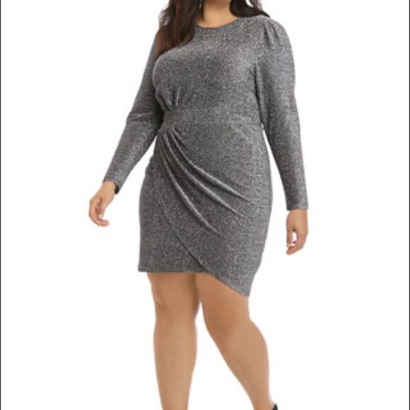 Michael Kors
Plus Size Lurex Wrap Skirt Dress - Picture 1 of 2